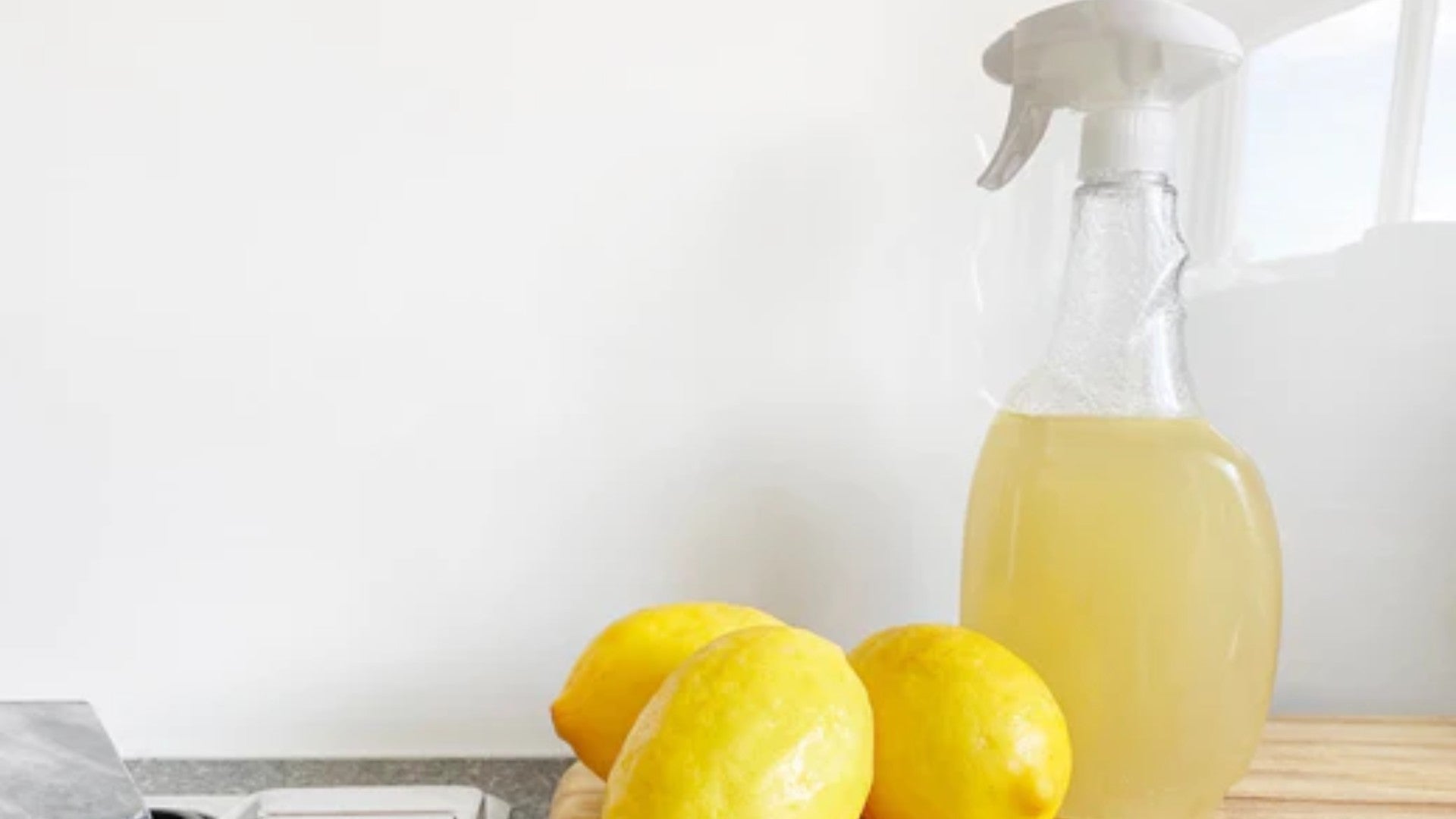 DIY Cleaning solutions and sustainable cleaning items
